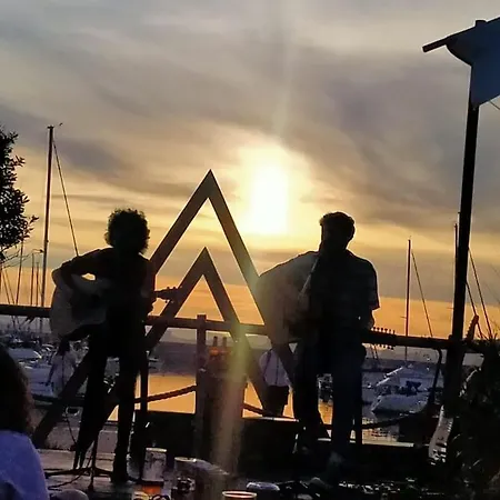 Apartment La Casita De Diana Laredo, Casco Antiguo, Playa Cercana, Parking Privado A 300m *