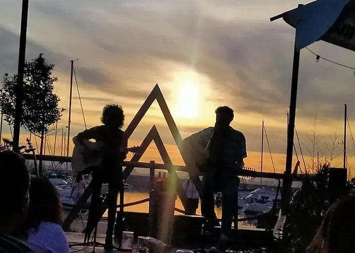 Apartman La Casita De Diana Laredo, Casco Antiguo, Playa Cercana, Parking Privado A 300m, Petfriendly *