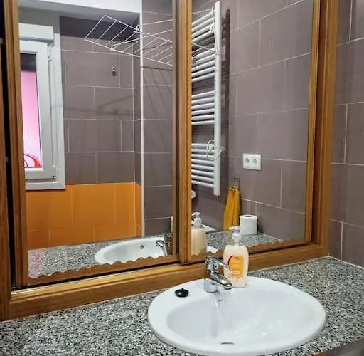 La Casita De Diana Laredo, Casco Antiguo, Playa Cercana, Parking Privado A 300m Laredo