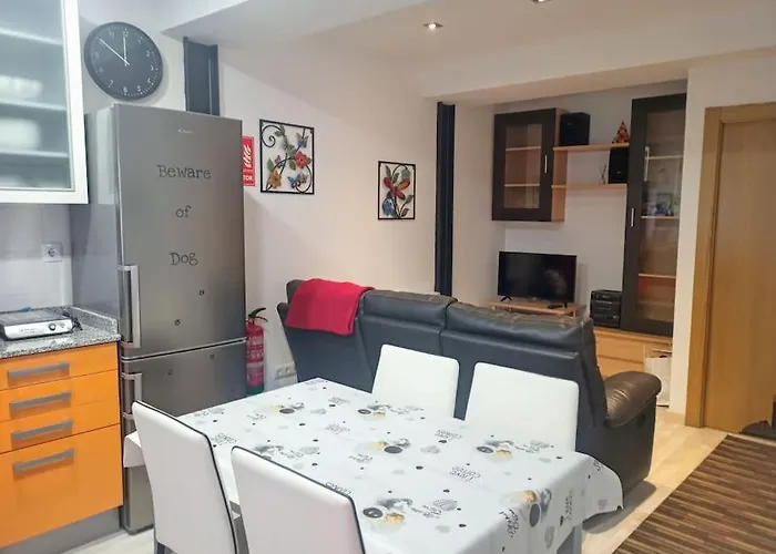 Apartment La Casita De Diana Laredo, Casco Antiguo, Playa Cercana, Parking Privado A 300m